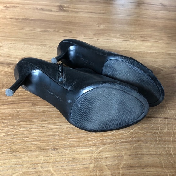 Nine West asymmetrical black heel - Picture 3 of 5